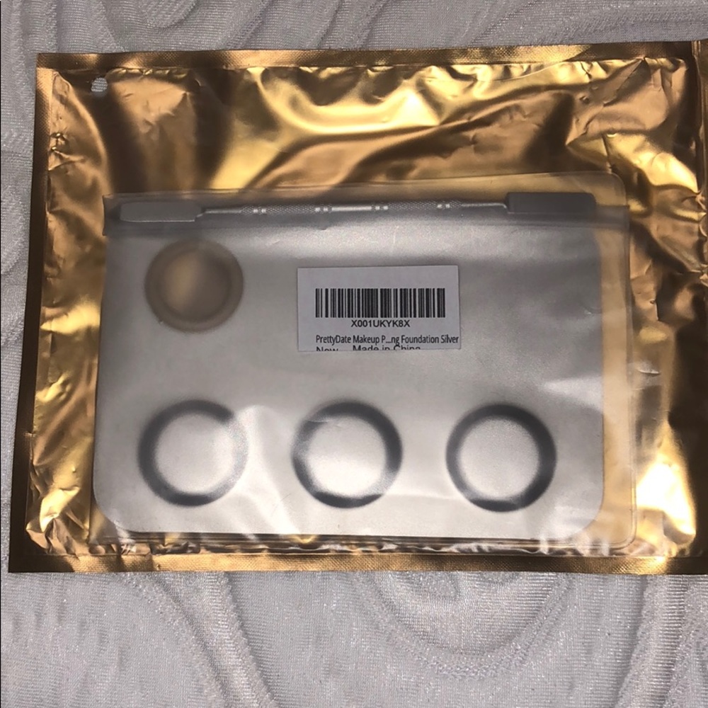 Foundation mixing pallet